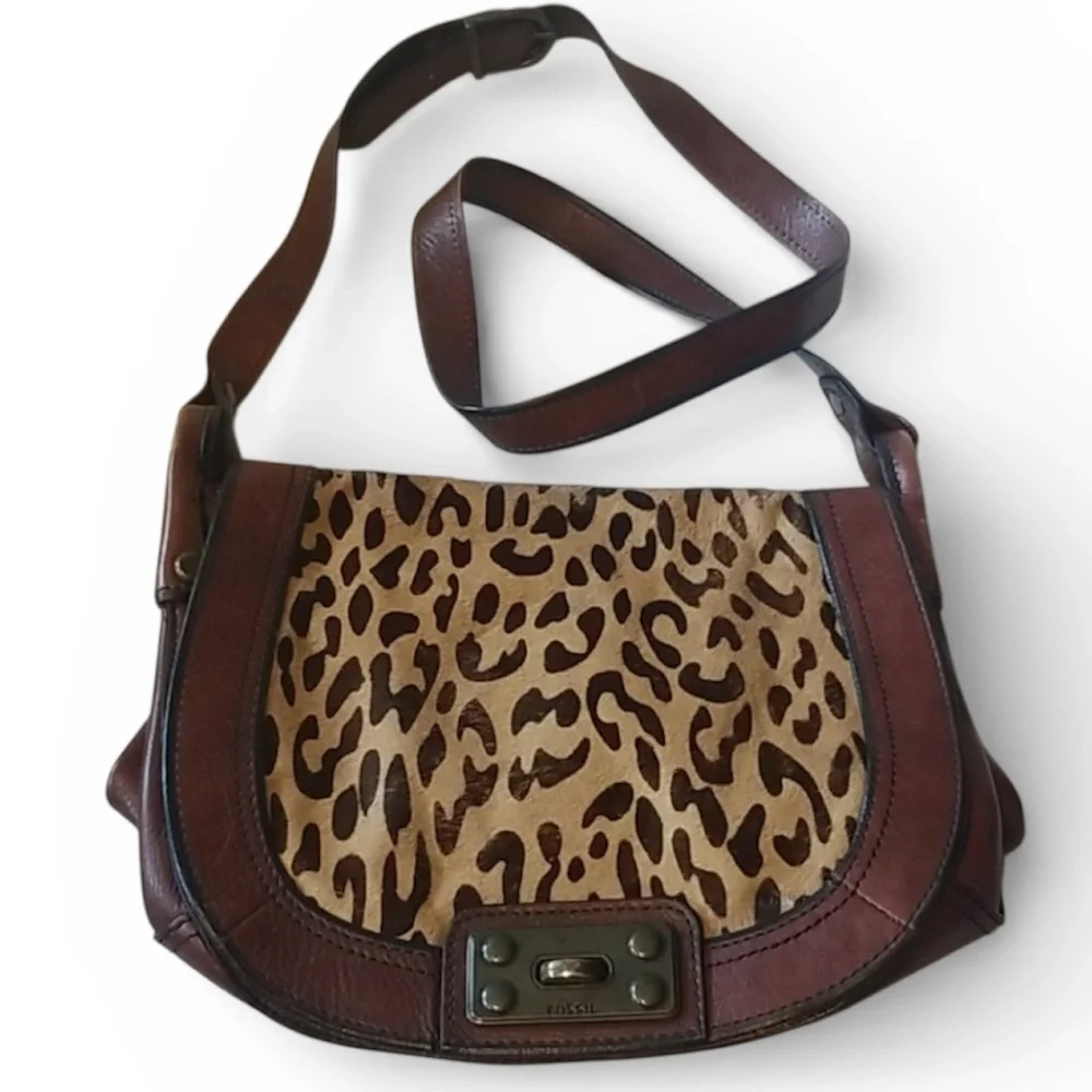 CLOSEOUT SALE FOSSIL (VRI) Vintage Reissue Messenger Satchel - Picture 1 of 15